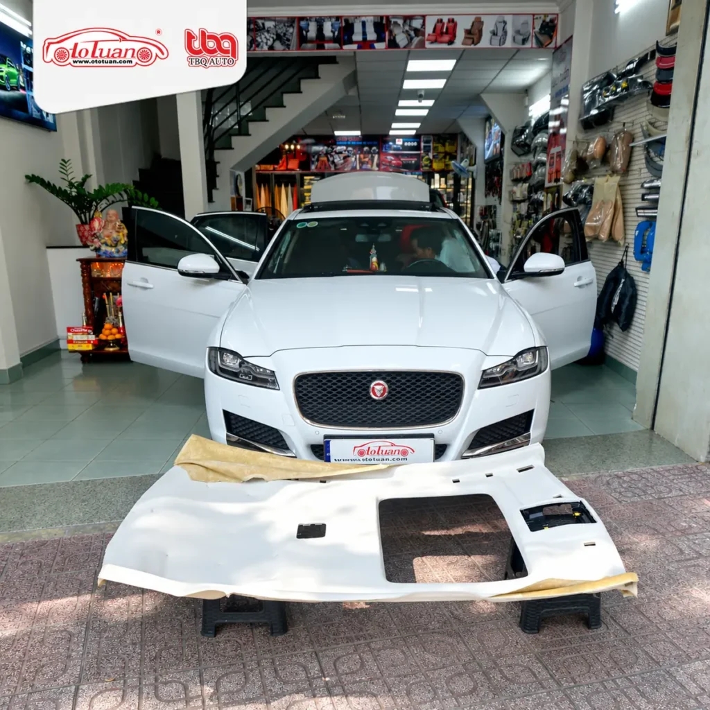 Phục hồi trần nỉ cho xe Jaguar